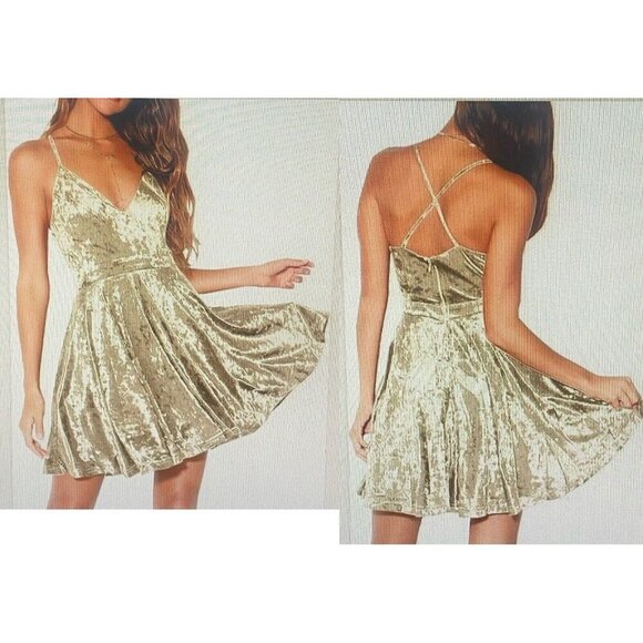 R.VIVIMOS Dresses & Skirts - NWT R VIVIMOS Women Velvet V Neck Mini Dress Sz XL Cream Straps Sexy Party 60-12